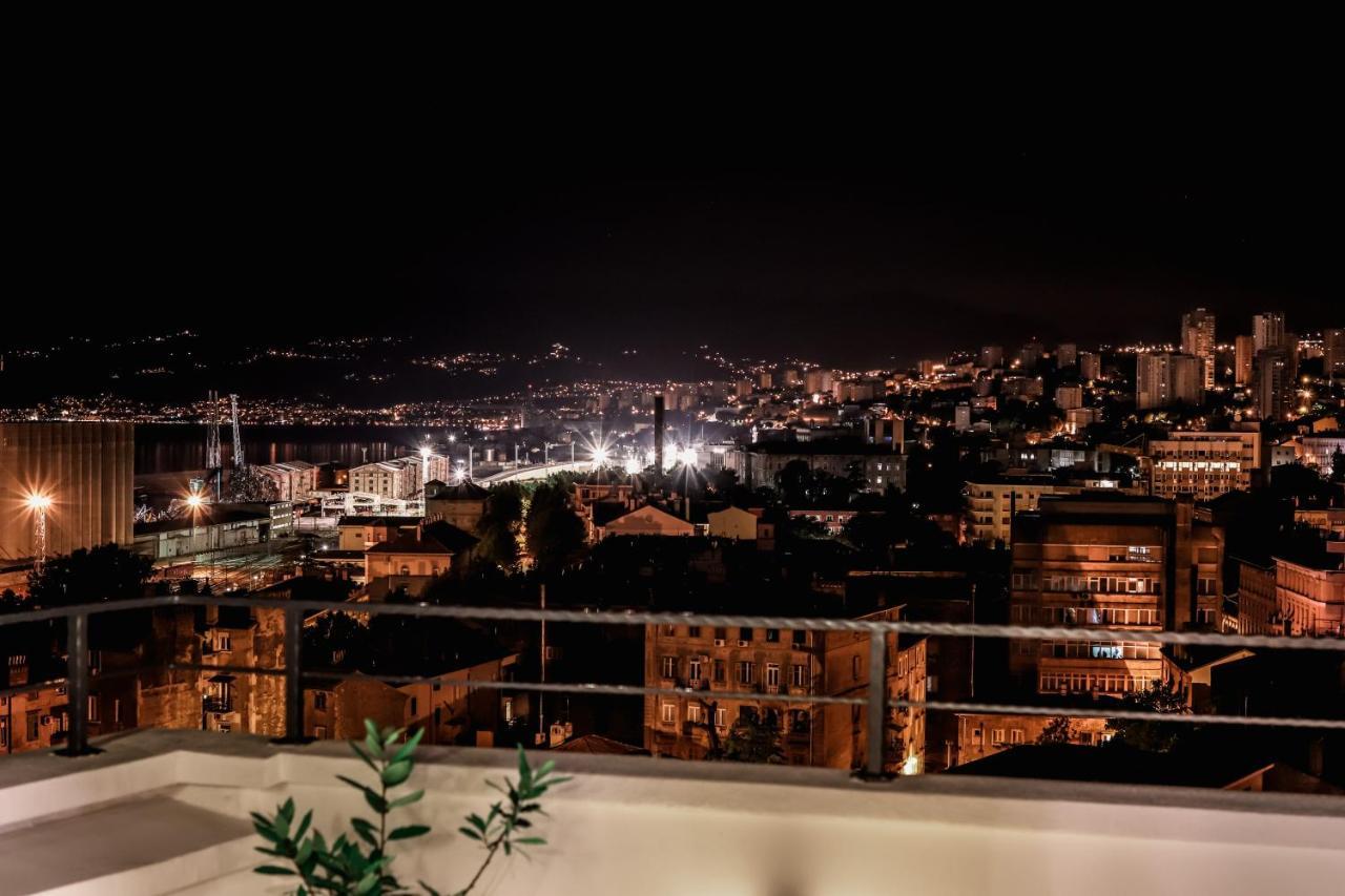 105M2 Penthouse Sea View Rijeka With Free Garage Parking Lägenhet Exteriör bild