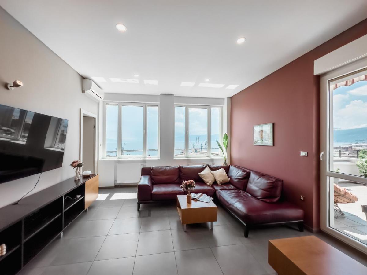 105M2 Penthouse Sea View Rijeka With Free Garage Parking Lägenhet Exteriör bild